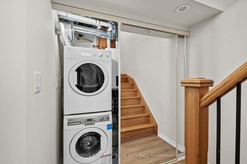 Photo 24 at 10 - 24 Fieldway Road, City Centre West, Toronto