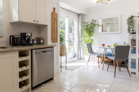 Photo 7 at 45 - 2272 Mowat Avenue, RO River Oaks, Oakville