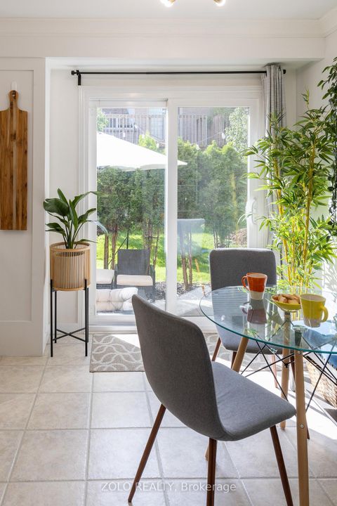 Photo 9 at 45 - 2272 Mowat Avenue, RO River Oaks, Oakville