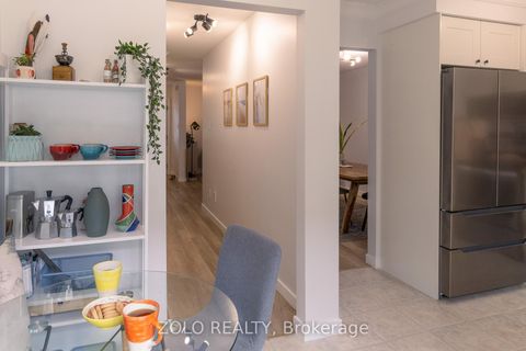 Photo 11 at 45 - 2272 Mowat Avenue, RO River Oaks, Oakville