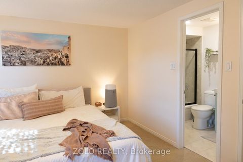 Photo 17 at 45 - 2272 Mowat Avenue, RO River Oaks, Oakville