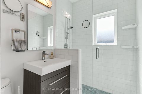 Photo 12 at 229 Manor Road E, Mount Pleasant East, Toronto