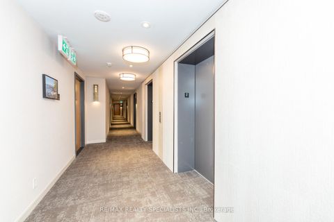 Photo 3 at C202 - 8 Beverley Glen Boulevard, Beverley Glen, Vaughan