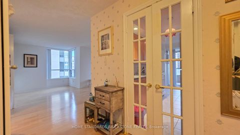 Photo 4 at 712 - 5 Northtown Way, Willowdale East, Toronto
