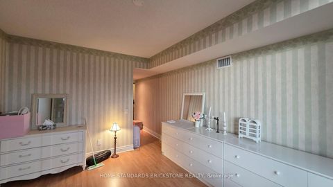 Photo 13 at 712 - 5 Northtown Way, Willowdale East, Toronto