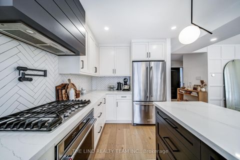 Photo 12 at 158 Dawlish Avenue, Aurora Highlands, Aurora