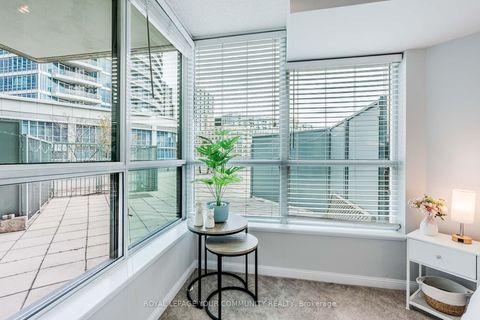 Photo 17 at 205 - 228 Queens Quay W, Waterfront Communities C1, Toronto