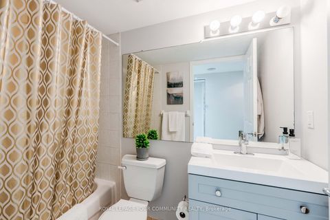 Photo 20 at 205 - 228 Queens Quay W, Waterfront Communities C1, Toronto