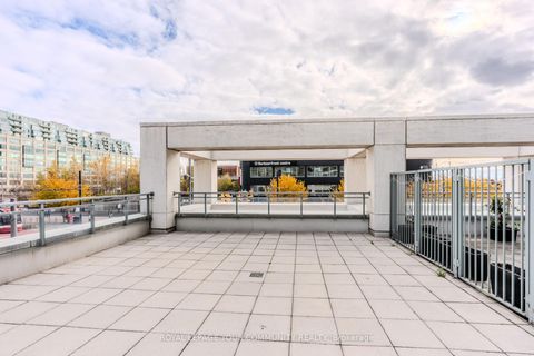 Photo 23 at 205 - 228 Queens Quay W, Waterfront Communities C1, Toronto