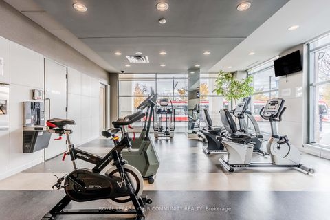 Photo 32 at 205 - 228 Queens Quay W, Waterfront Communities C1, Toronto