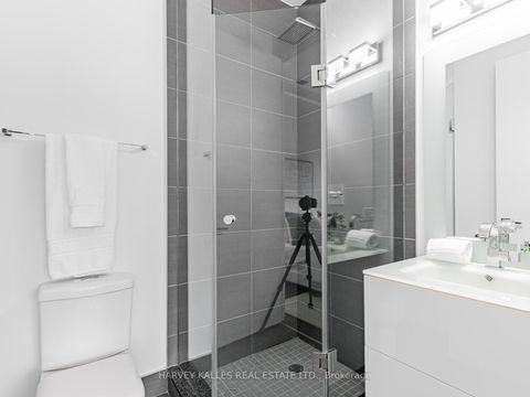 Photo 16 at 419 - 111 St Clair Avenue W, St. Clair, Toronto