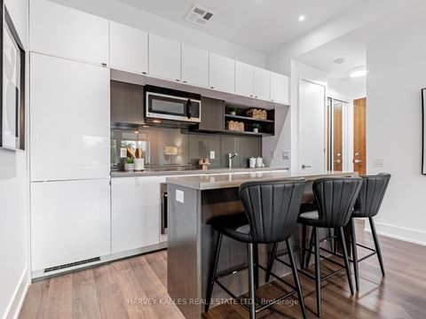 Photo 11 at 419 - 111 St Clair Avenue W, St. Clair, Toronto