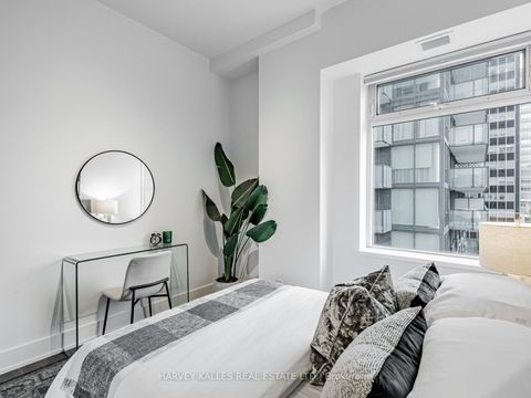 Photo 21 at 419 - 111 St Clair Avenue W, St. Clair, Toronto