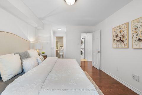 Photo 14 at 911 - 100 Quebec Avenue E, High Park North, Toronto