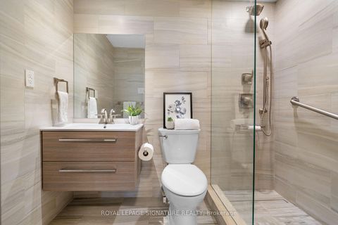 Photo 16 at 911 - 100 Quebec Avenue E, High Park North, Toronto