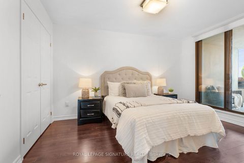 Photo 19 at 911 - 100 Quebec Avenue E, High Park North, Toronto