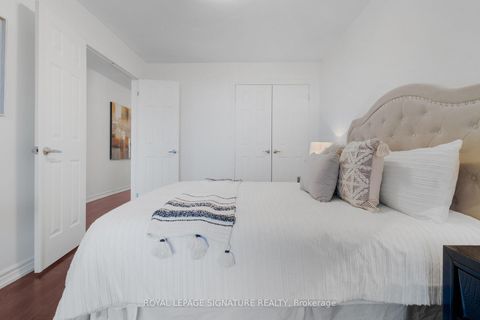 Photo 20 at 911 - 100 Quebec Avenue E, High Park North, Toronto