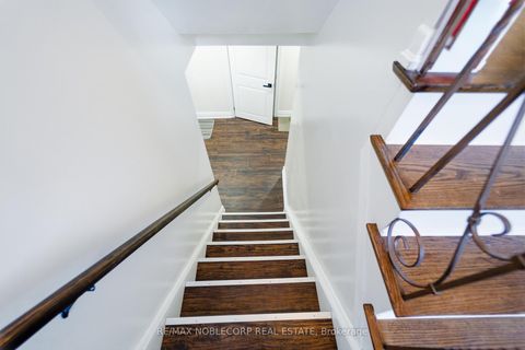 Photo 1 at 16 Fortune Gate, Woburn, Toronto