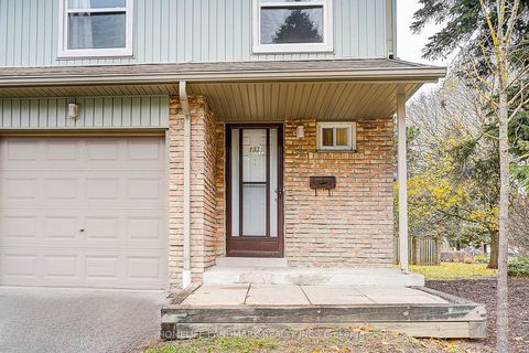 Photo 1 at 135 - 195 Alexmuir Boulevard, Agincourt North, Toronto