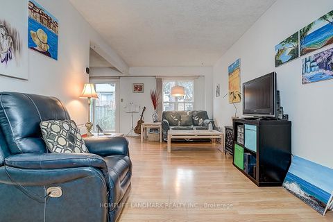 Photo 8 at 135 - 195 Alexmuir Boulevard, Agincourt North, Toronto