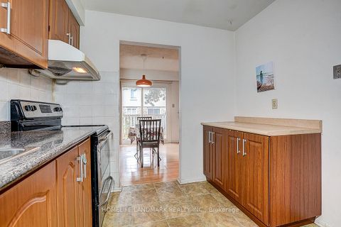 Photo 20 at 135 - 195 Alexmuir Boulevard, Agincourt North, Toronto