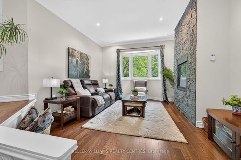 Photo 20 at 42 Buchanan Crescent, Aurora Village, Aurora