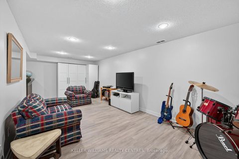 Photo 32 at 42 Buchanan Crescent, Aurora Village, Aurora