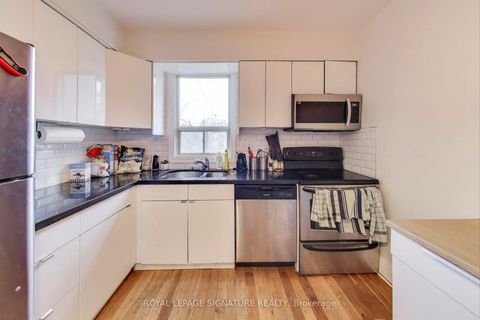 Photo 15 at 9 Havelock Street, Dufferin Grove, Toronto