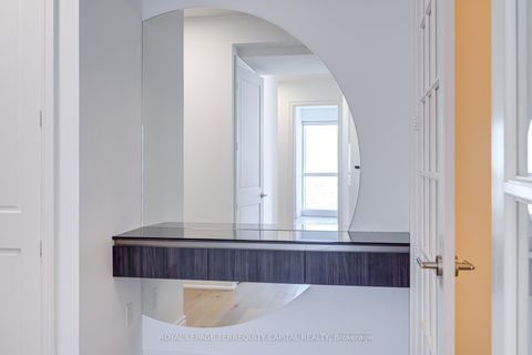 Photo 5 at 6810 - 388 Yonge Street, Bay Street Corridor, Toronto