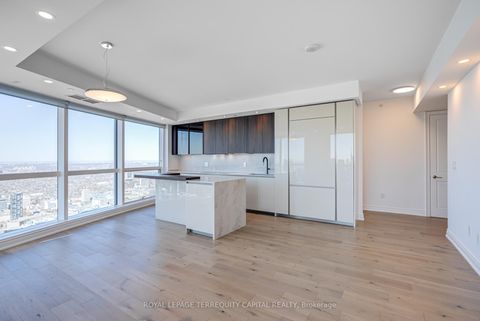 Photo 10 at 6810 - 388 Yonge Street, Bay Street Corridor, Toronto