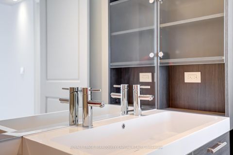 Photo 34 at 6810 - 388 Yonge Street, Bay Street Corridor, Toronto