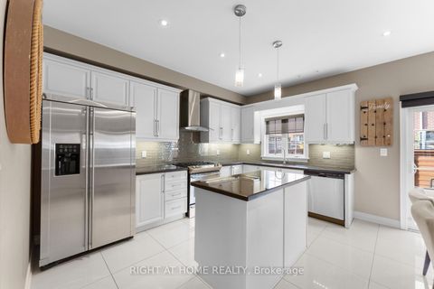 Photo 10 at 18 Isaac Devins Avenue, East Woodbridge, Vaughan