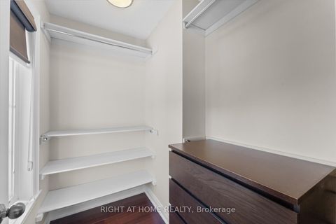 Photo 25 at 18 Isaac Devins Avenue, East Woodbridge, Vaughan