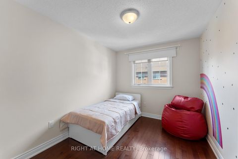 Photo 26 at 18 Isaac Devins Avenue, East Woodbridge, Vaughan