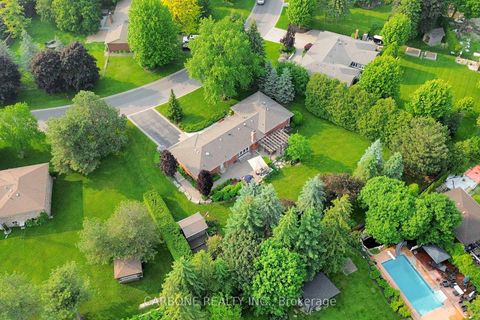 Photo 1 at 335 Forde Crescent, King City, King