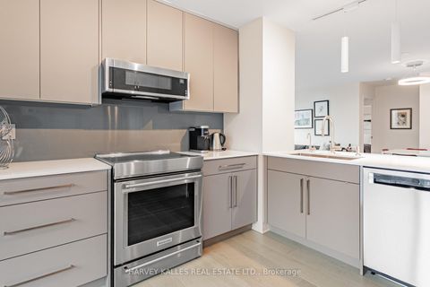 Photo 5 at 1610 - 96 St Patrick Street, Chinatown, Toronto