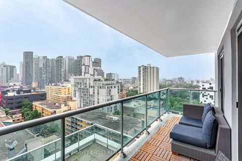 Photo 14 at 1610 - 96 St Patrick Street, Chinatown, Toronto