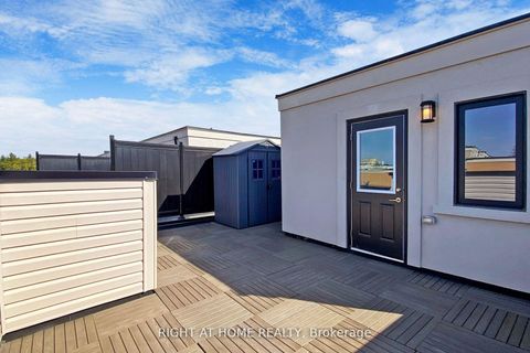 Photo 10 at TH7 - 9 Phelps Lane, Oak Ridges, Richmond Hill