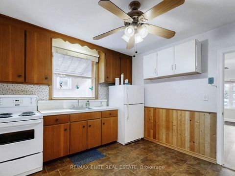 Photo 11 at 63 St Hubert Avenue, East York, Toronto