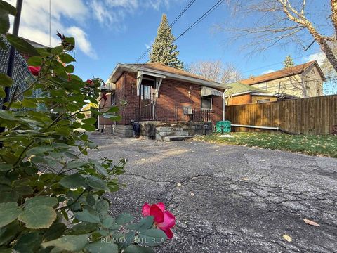 Photo 30 at 63 St Hubert Avenue, East York, Toronto