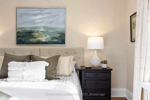 Photo 19 at 92 Chatsworth Drive, Lawrence Park South, Toronto