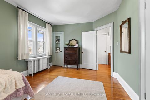 Photo 21 at 92 Chatsworth Drive, Lawrence Park South, Toronto