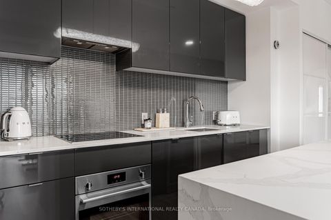 Photo 7 at 4511 - 7 Grenville Street, Bay Street Corridor, Toronto