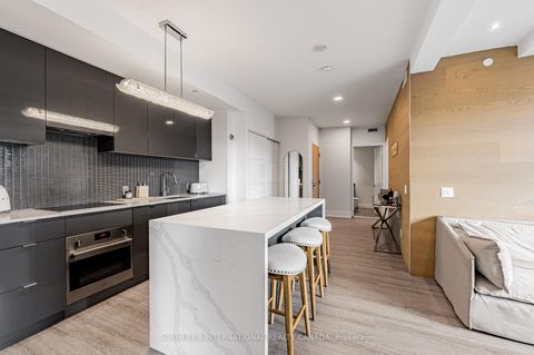 Photo 9 at 4511 - 7 Grenville Street, Bay Street Corridor, Toronto