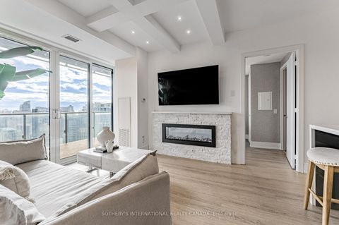 Photo 11 at 4511 - 7 Grenville Street, Bay Street Corridor, Toronto