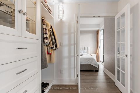 Photo 18 at 4511 - 7 Grenville Street, Bay Street Corridor, Toronto