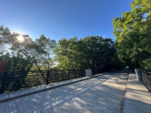 Photo 33 at 5 - 1648 Bathurst Street, Cedarvale, Toronto