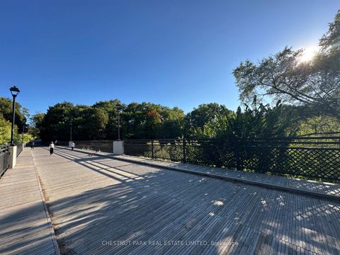 Photo 34 at 5 - 1648 Bathurst Street, Cedarvale, Toronto