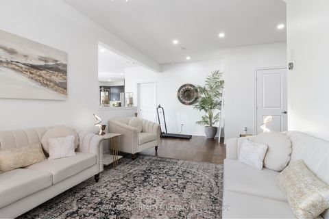 Photo 7 at 2386 Natasha Circle, BC Bronte Creek, Oakville