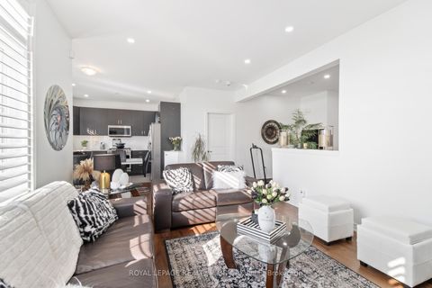 Photo 13 at 2386 Natasha Circle, BC Bronte Creek, Oakville